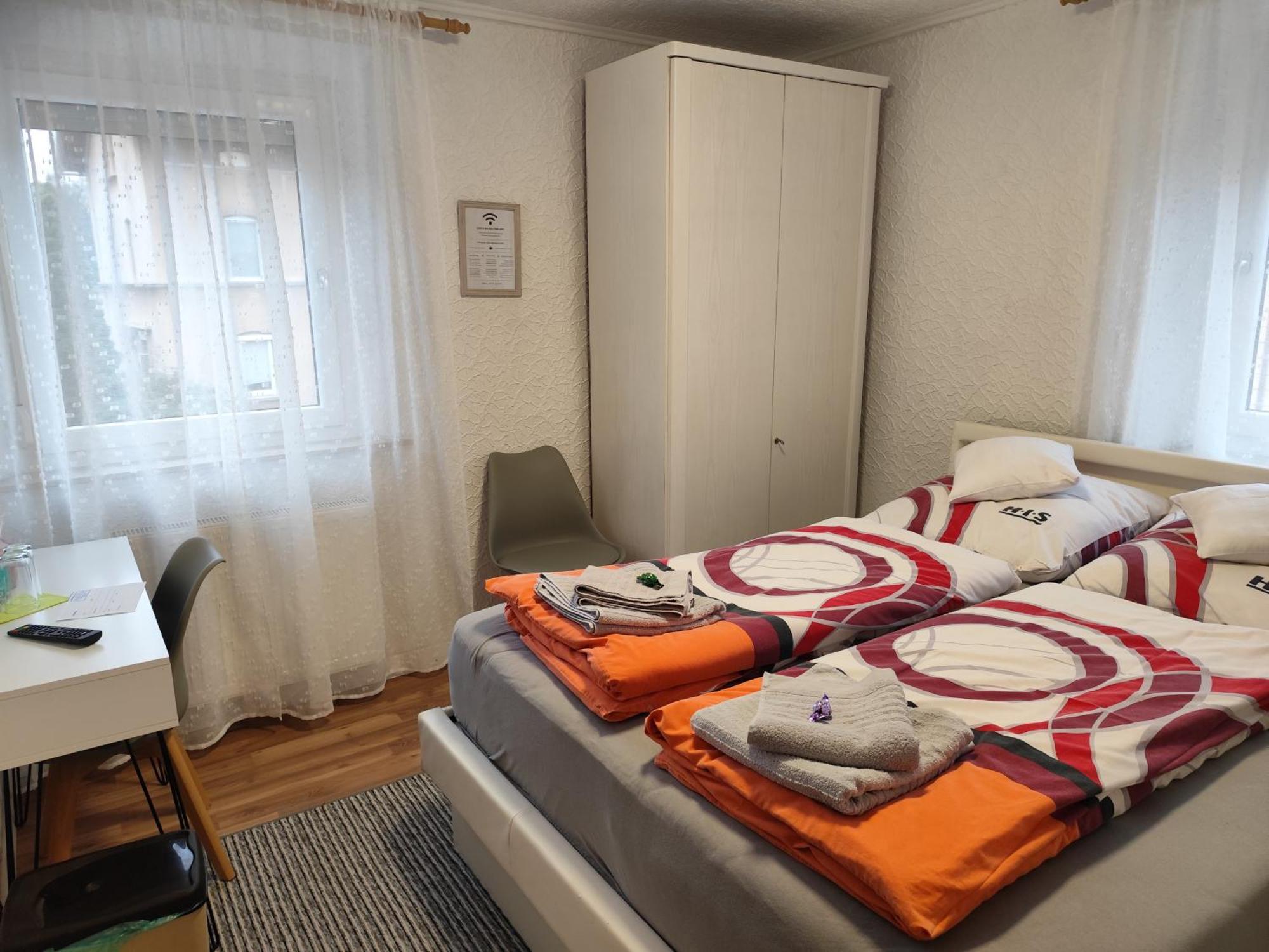 Gästezimmer Boxenstopp Veitsbronn Exteriör bild